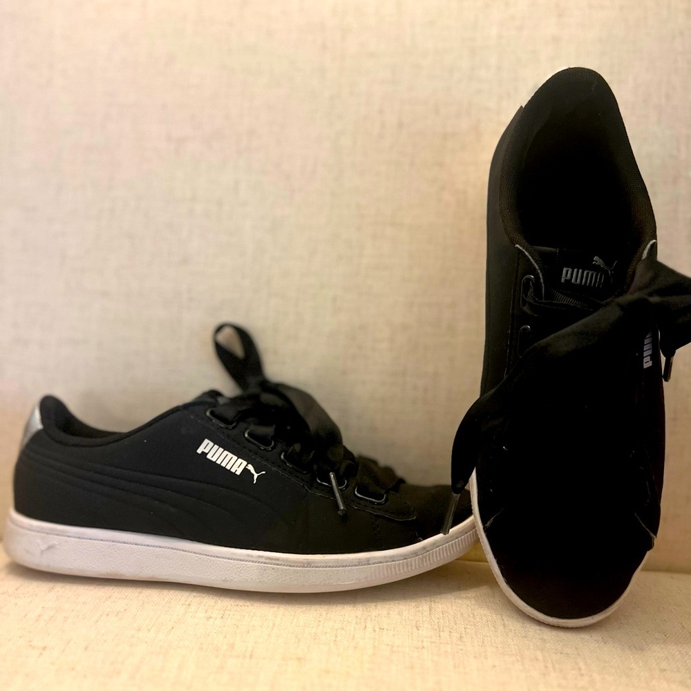 Black Puma Sneakers